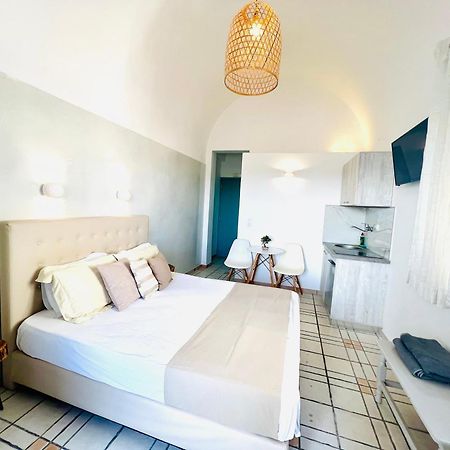 Arapiou Apartments ペリヴォラス エクステリア 写真