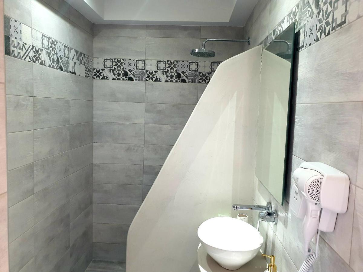 Arapiou Apartments ペリヴォラス エクステリア 写真