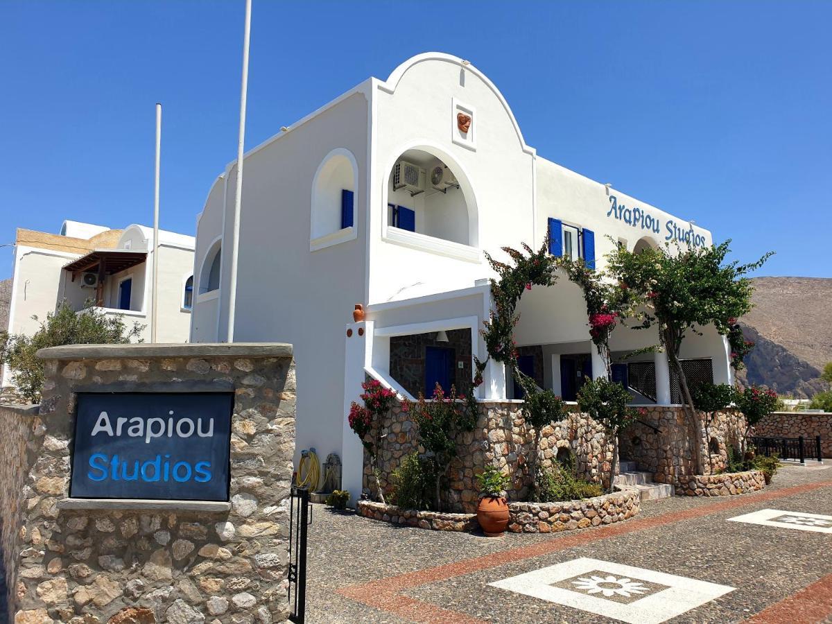 Arapiou Apartments ペリヴォラス エクステリア 写真
