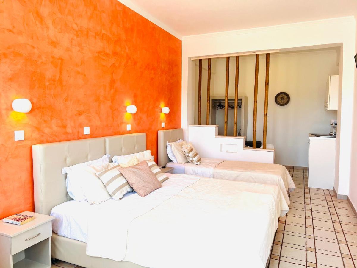 Arapiou Apartments ペリヴォラス エクステリア 写真